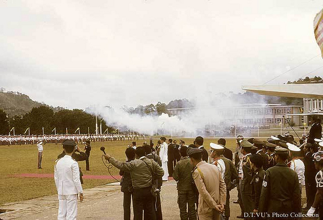 7008230153_f42cde43fa_z