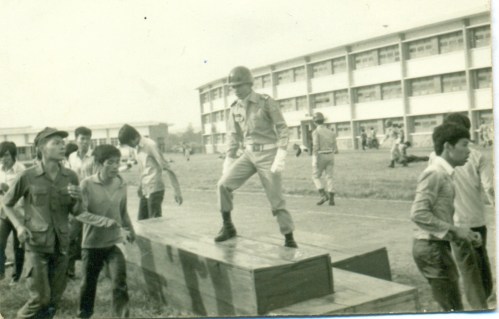 Nhập trường (24)