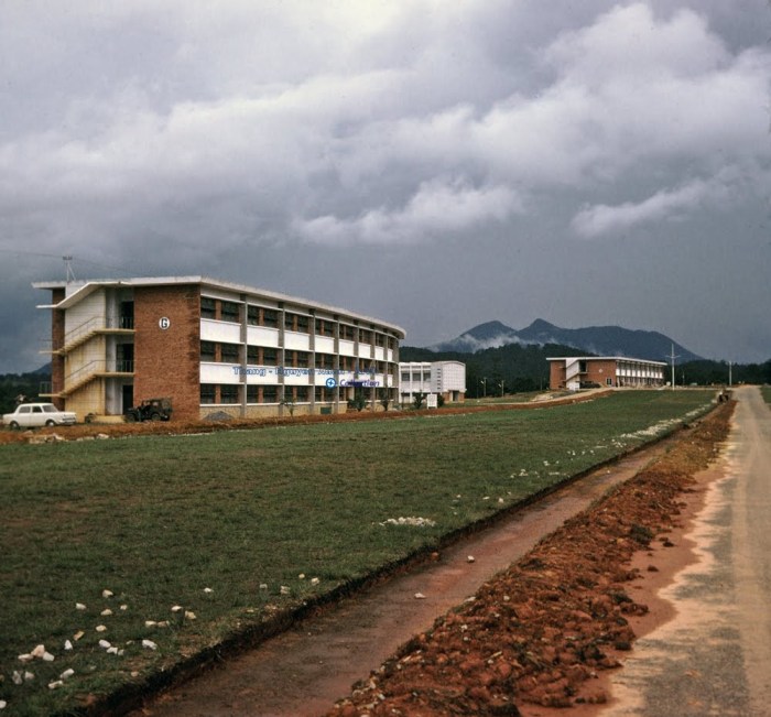 9932113994_afd36b7f10_b